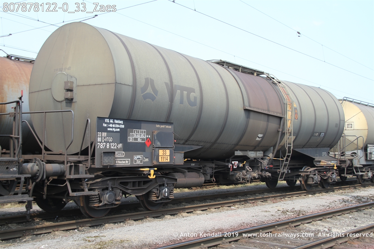 807878122-0_33_Zaes.JPG